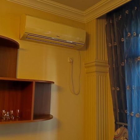 Gigi Apartments บาทูมิ ภายนอก รูปภาพ