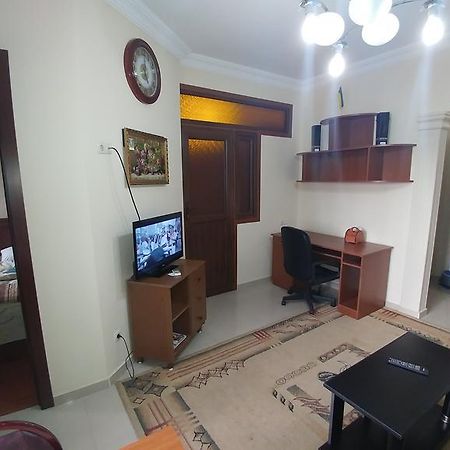 Gigi Apartments บาทูมิ ภายนอก รูปภาพ