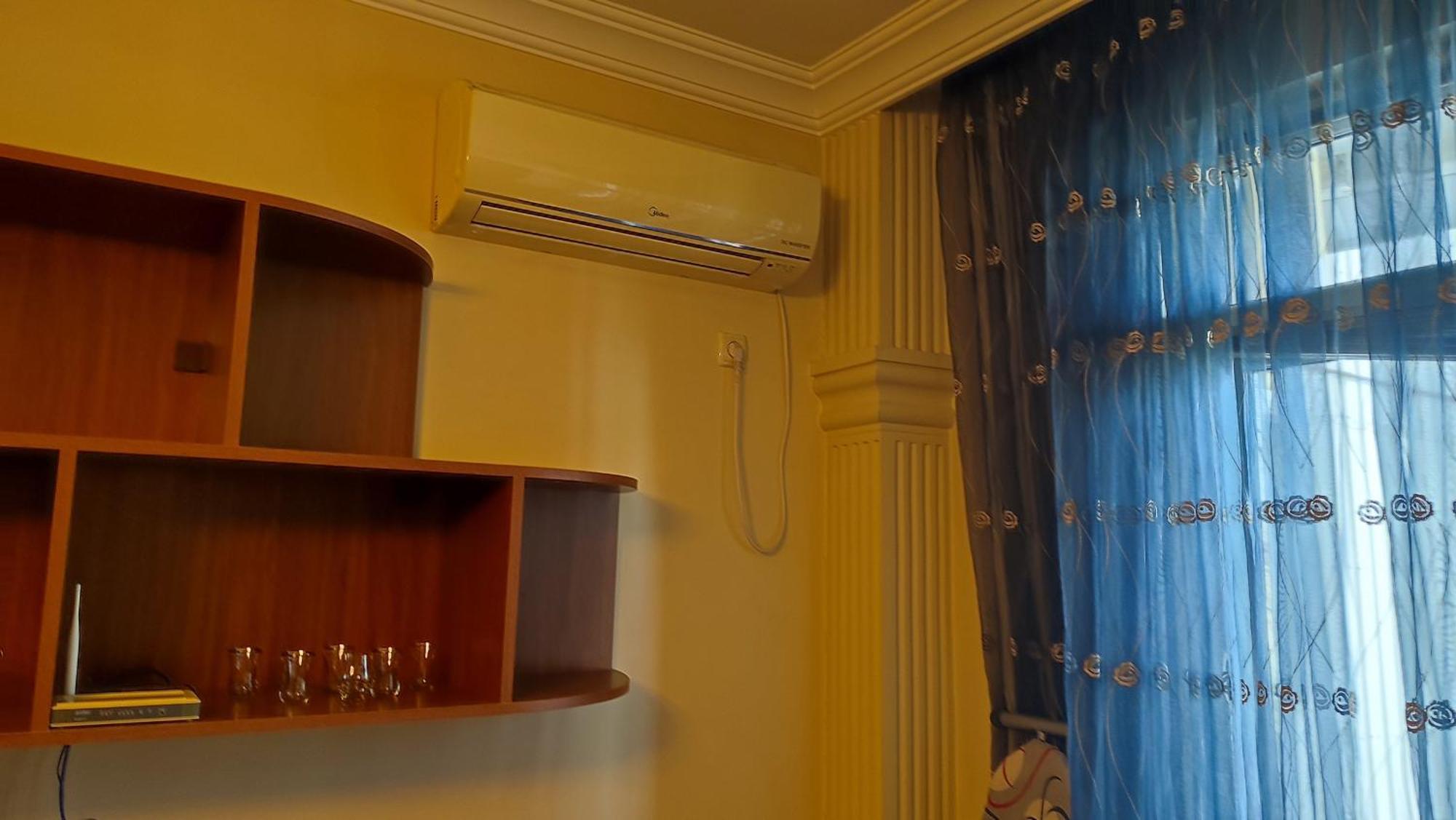Gigi Apartments บาทูมิ ภายนอก รูปภาพ