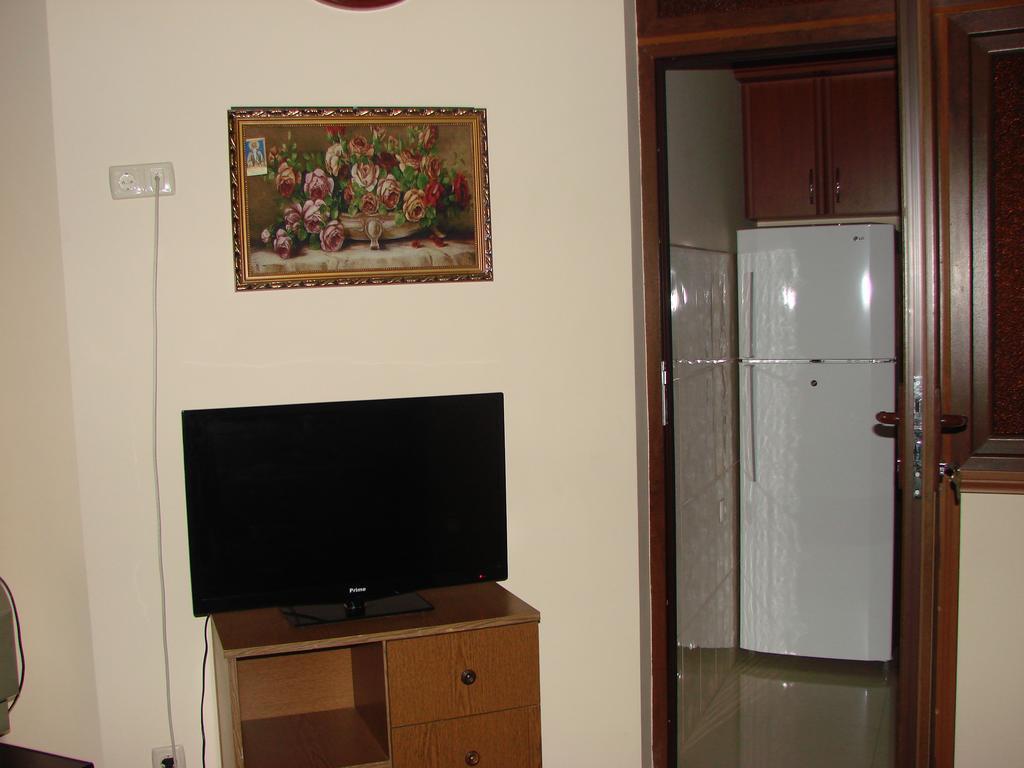 Gigi Apartments บาทูมิ ภายนอก รูปภาพ