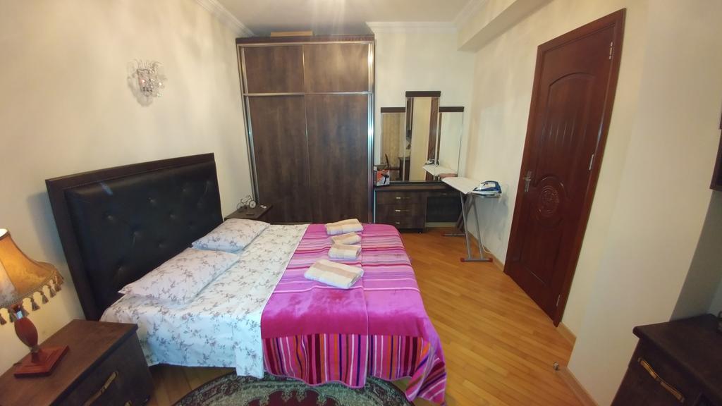 Gigi Apartments บาทูมิ ภายนอก รูปภาพ