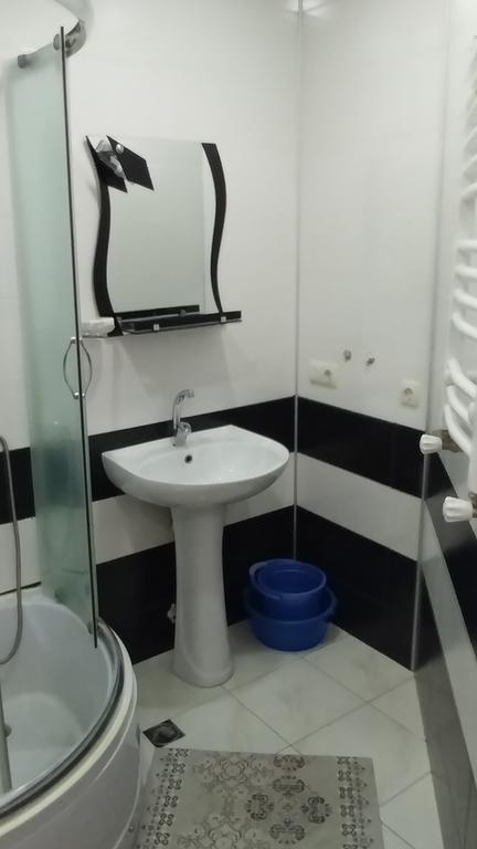 Gigi Apartments บาทูมิ ภายนอก รูปภาพ