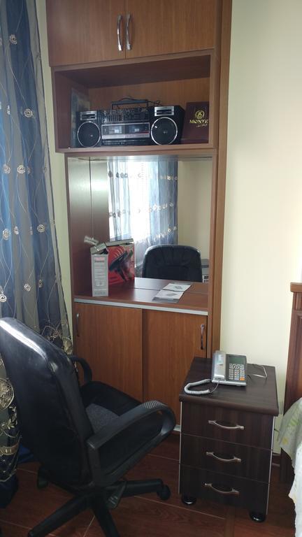 Gigi Apartments บาทูมิ ภายนอก รูปภาพ